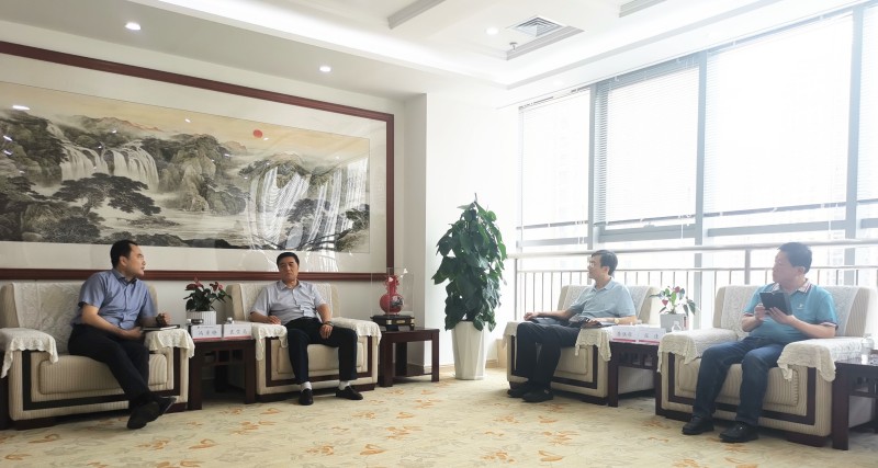 袁崇亮一行走访中国石油天然气甘肃分公司